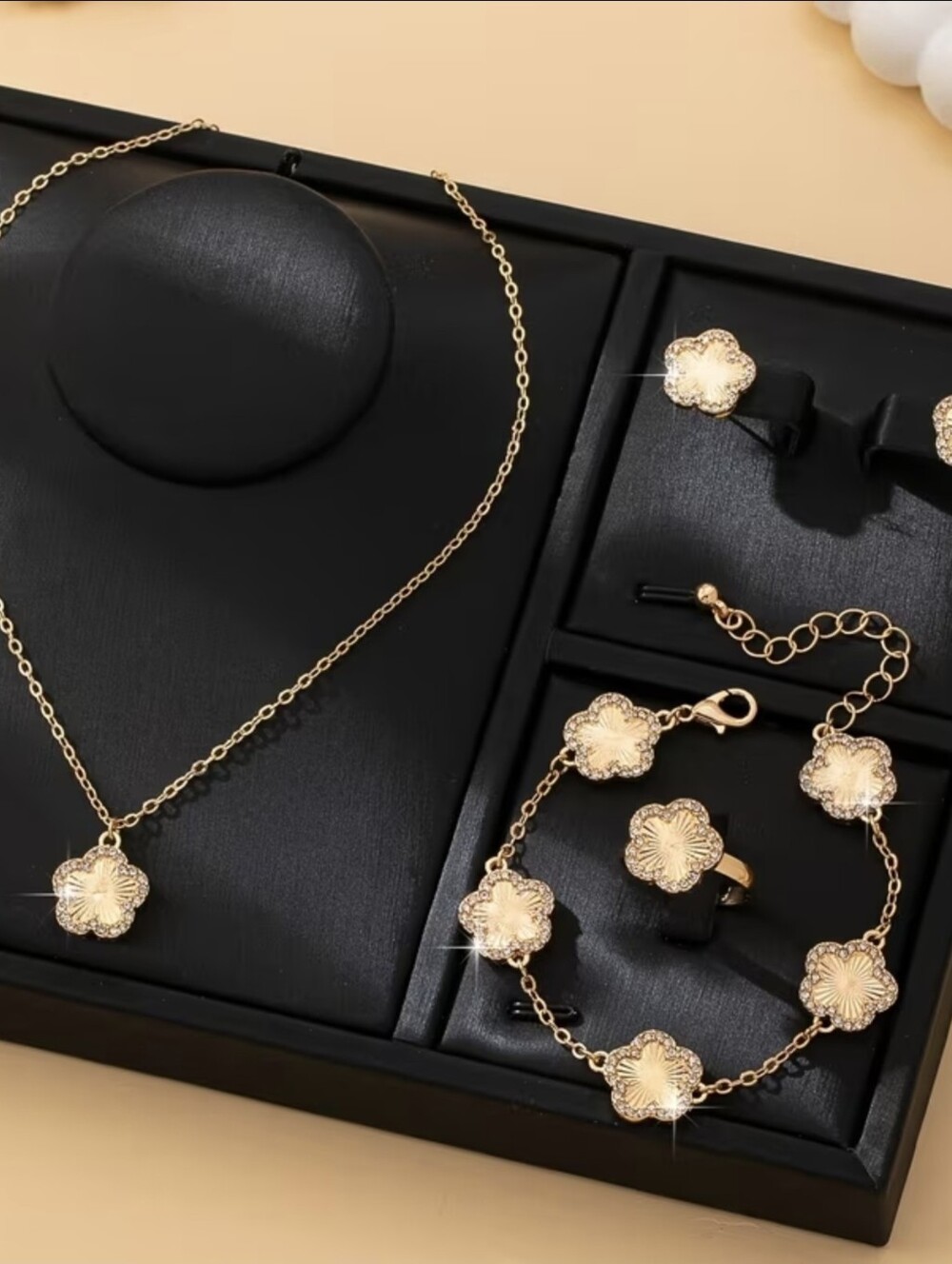 5pc Set. clover Necklace, Bracelet, Earrings & Ring Set - Picture 4 of 4